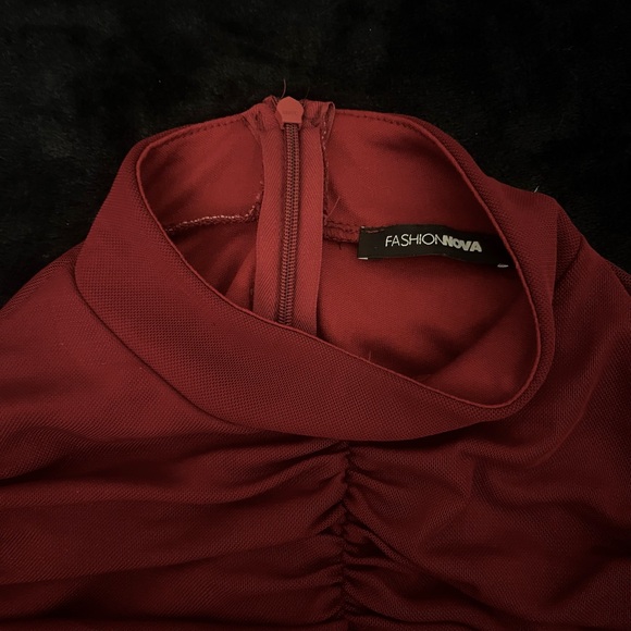 FASHION NOVA DRESS - Picture 2 of 4